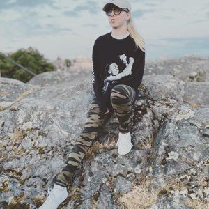 Meet your Posher, Tabitha